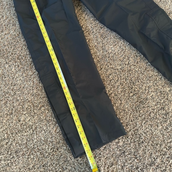 FootJoy Golf 3 Piece DryJoy Rain Jacket/ Pants and
Shirt Set - Picture 13 of 14